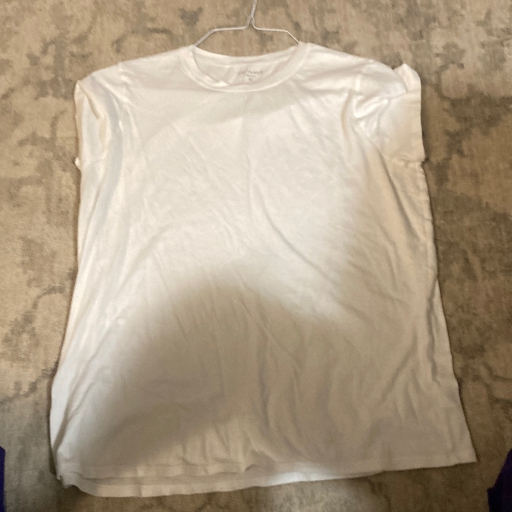Mitt & Bow white t shirt